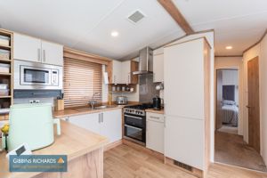 Kitchen- click for photo gallery